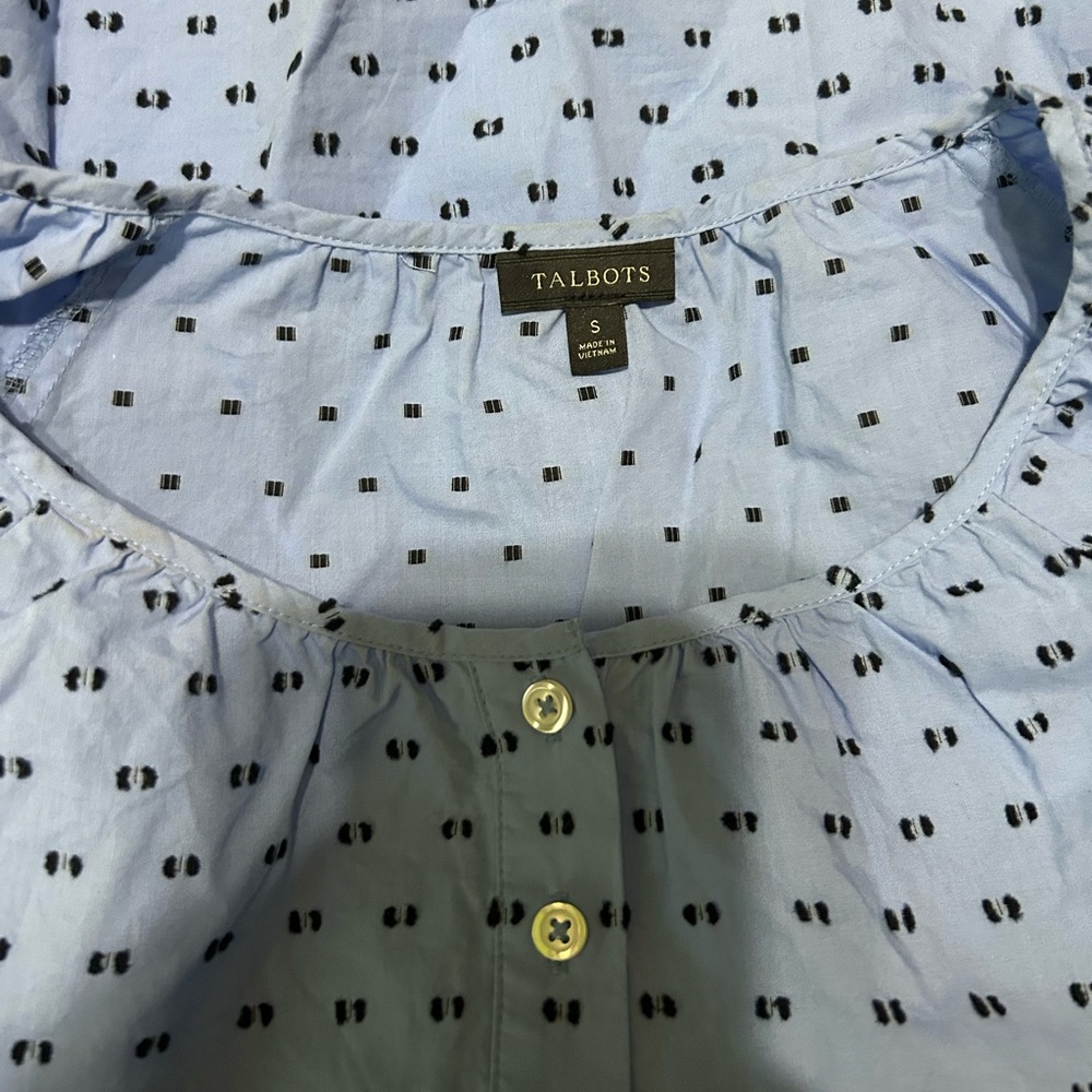 EUC Talbots Light Blue Blouse - Picture 4 of 4